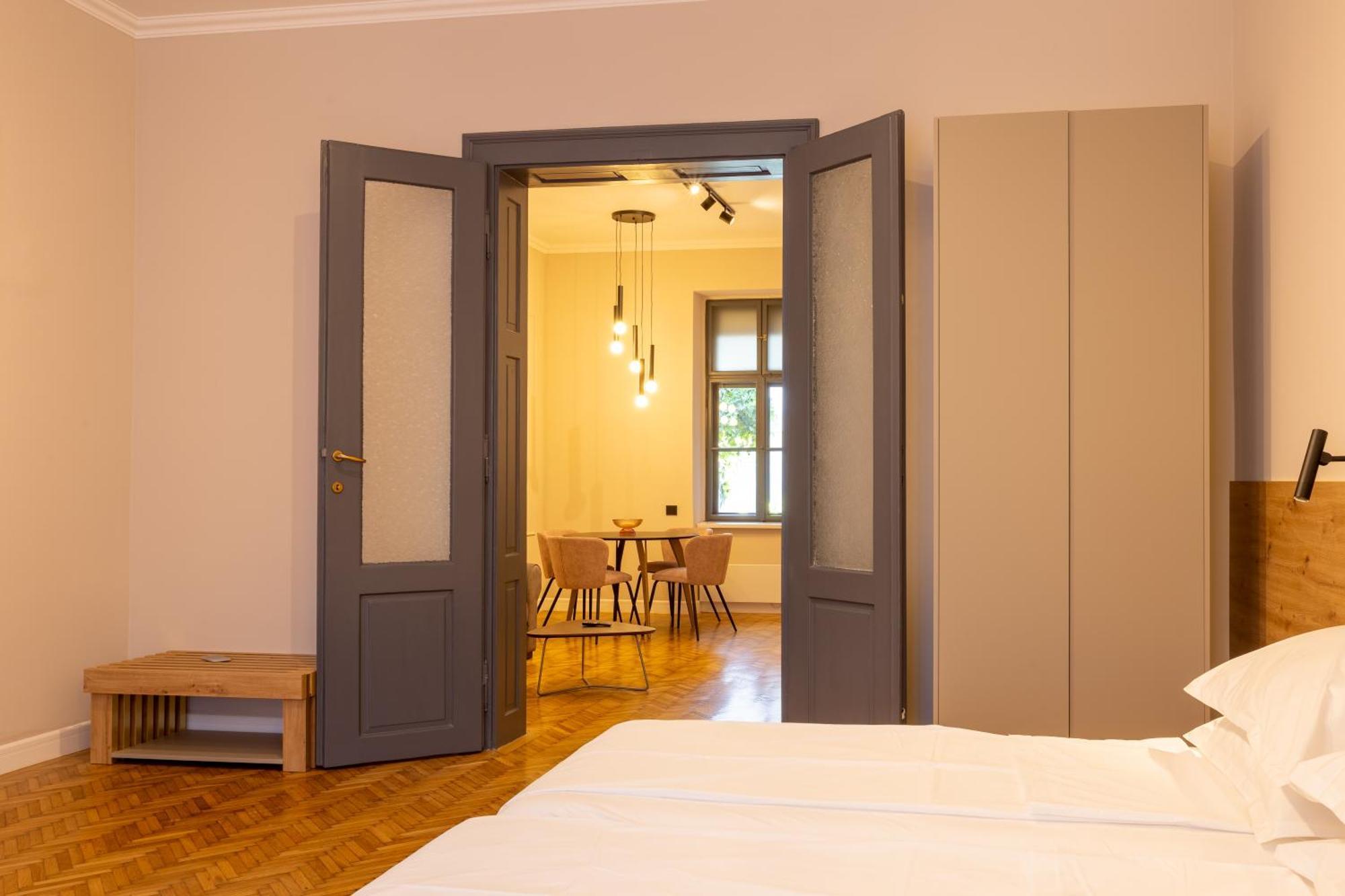 Bloom Downtown Suites Cluj-Napoca Exterior foto
