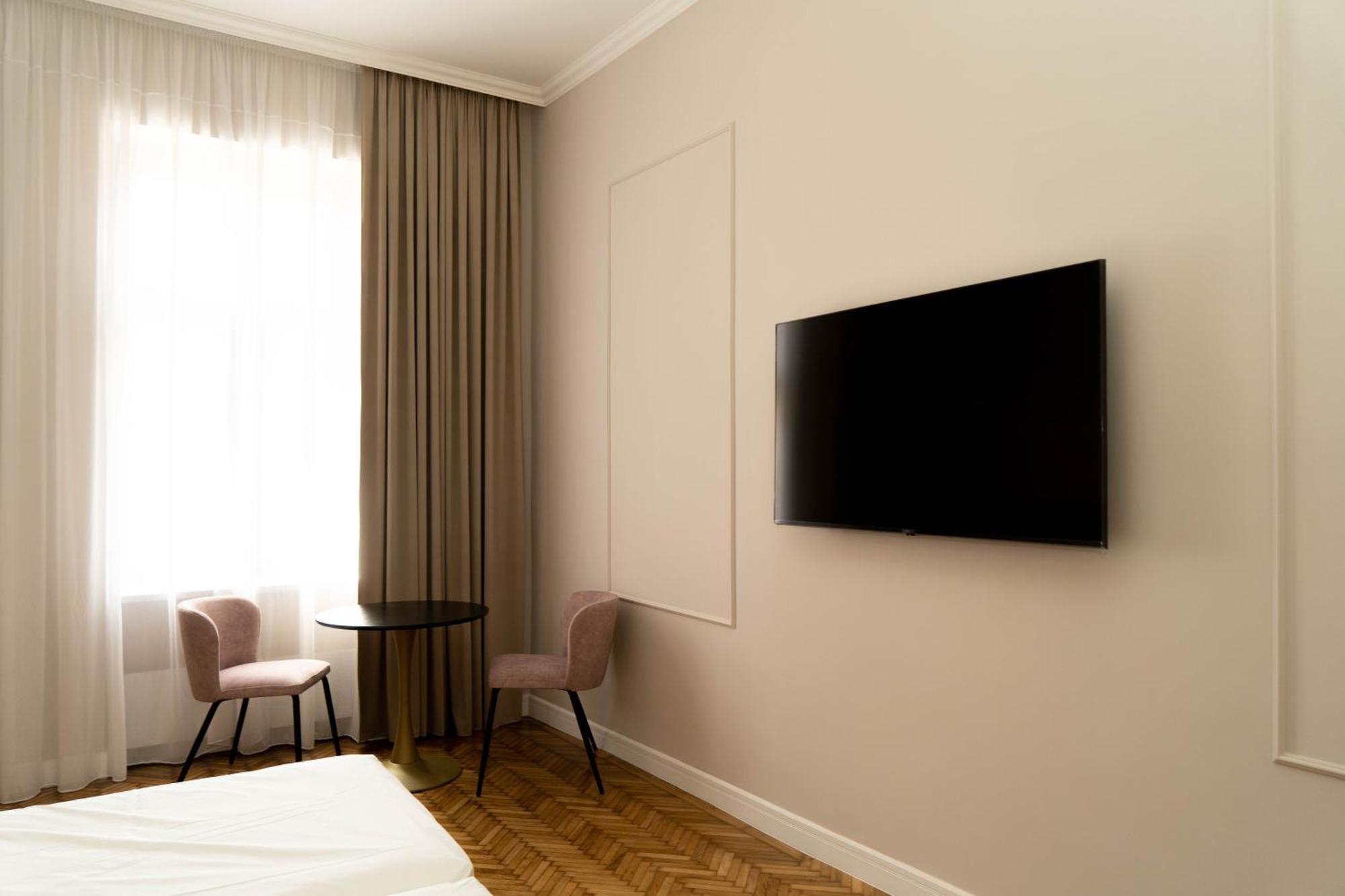 Bloom Downtown Suites Cluj-Napoca Exterior foto