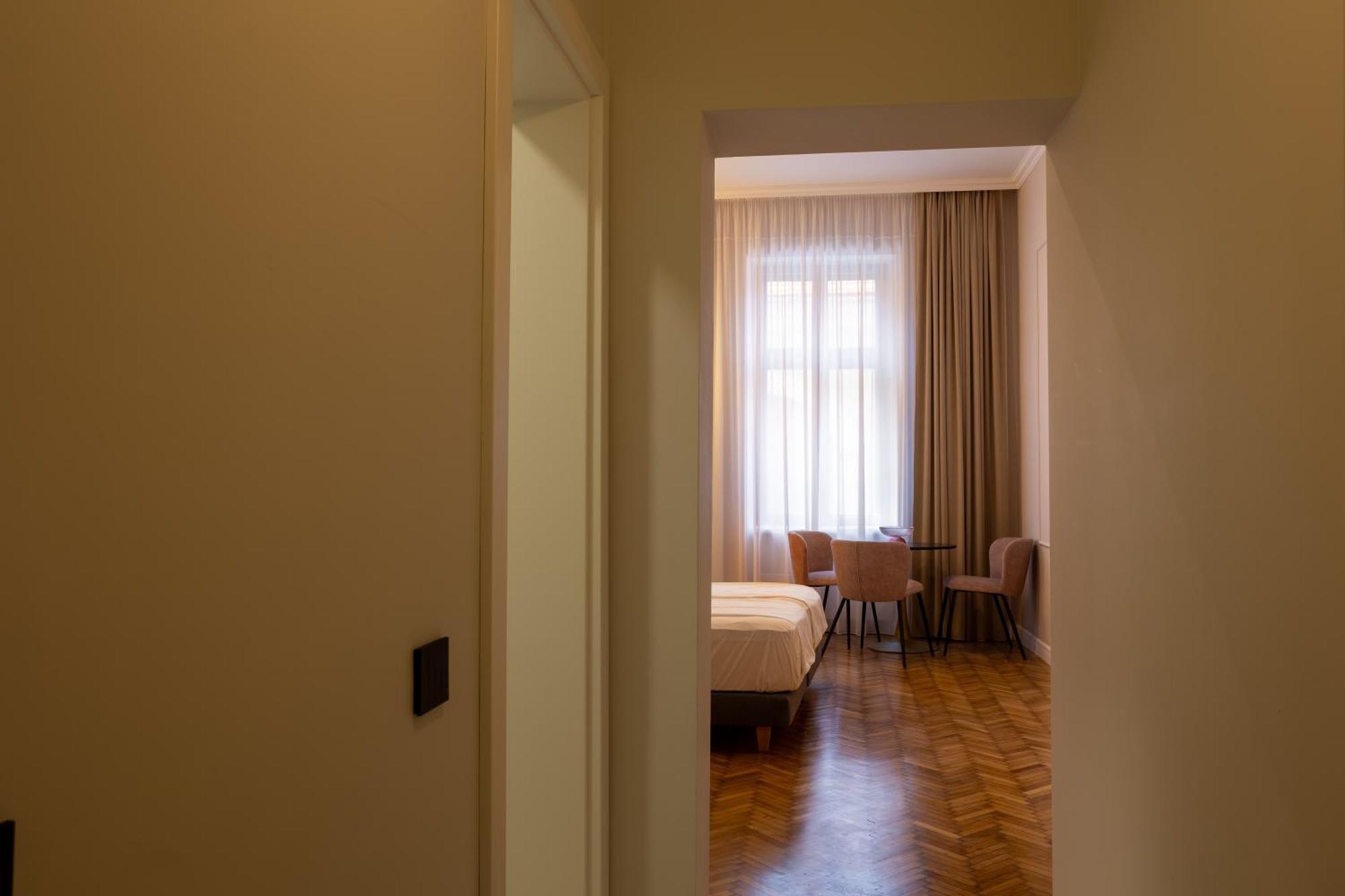 Bloom Downtown Suites Cluj-Napoca Exterior foto