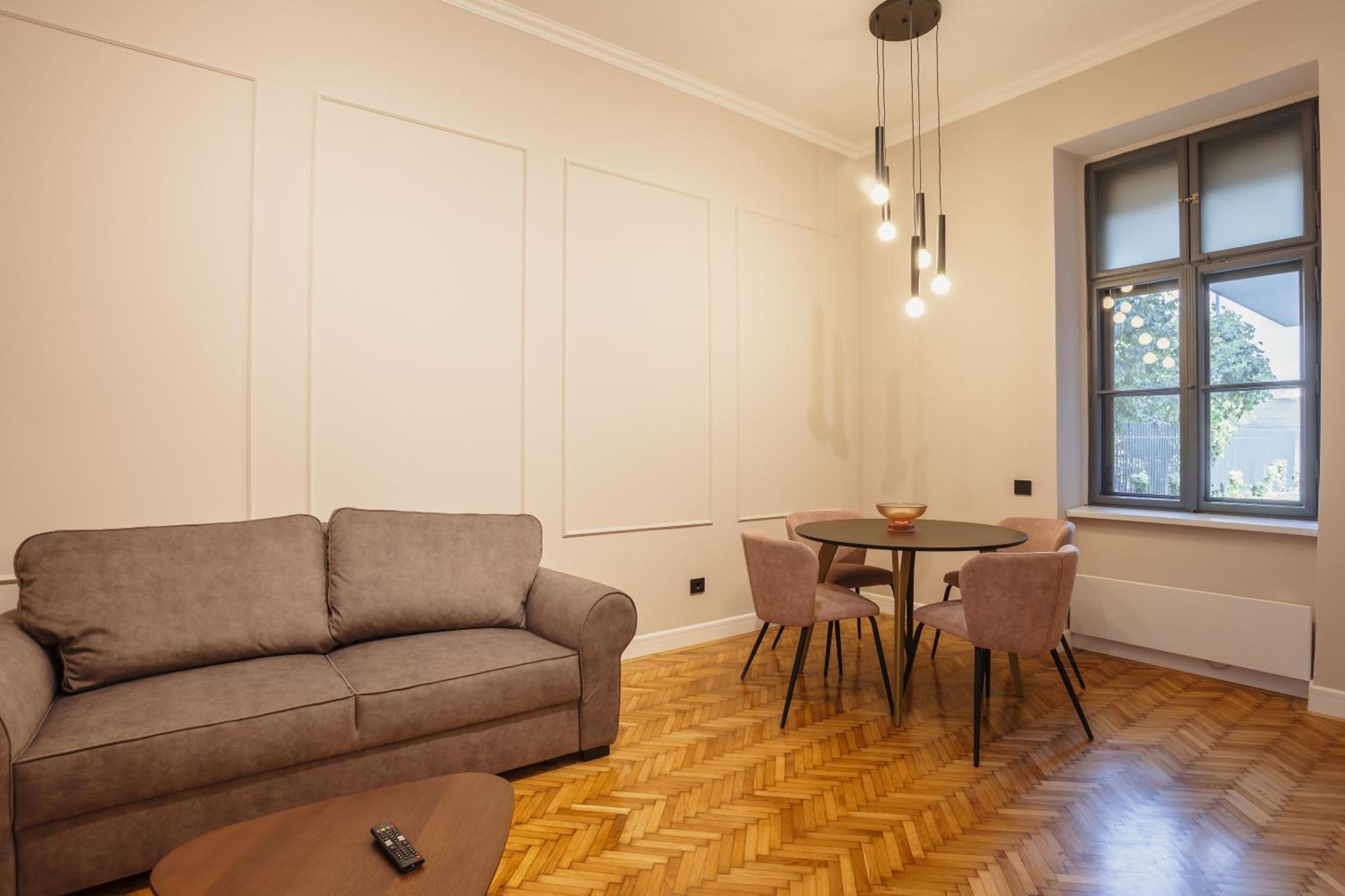 Bloom Downtown Suites Cluj-Napoca Exterior foto