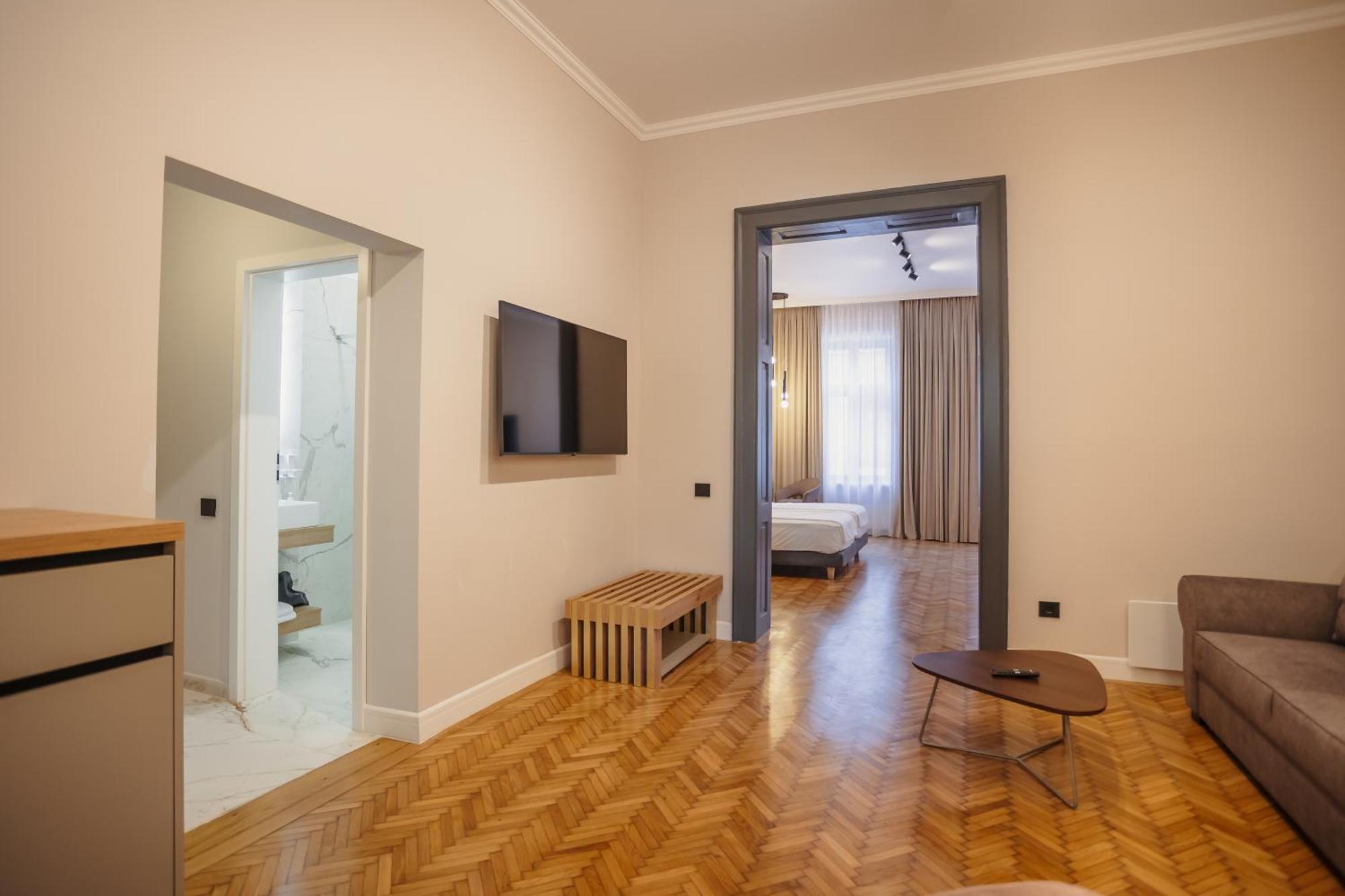 Bloom Downtown Suites Cluj-Napoca Exterior foto